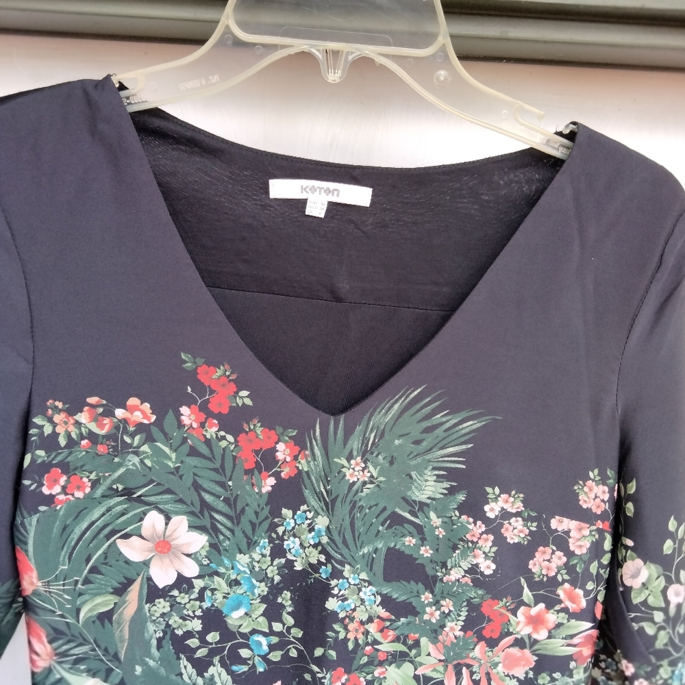 Koton Brand V-Neck Black Floral Dress 3/4 Sleeves Lined Women's Size 36 (XS/S) - Picture 4 of 15